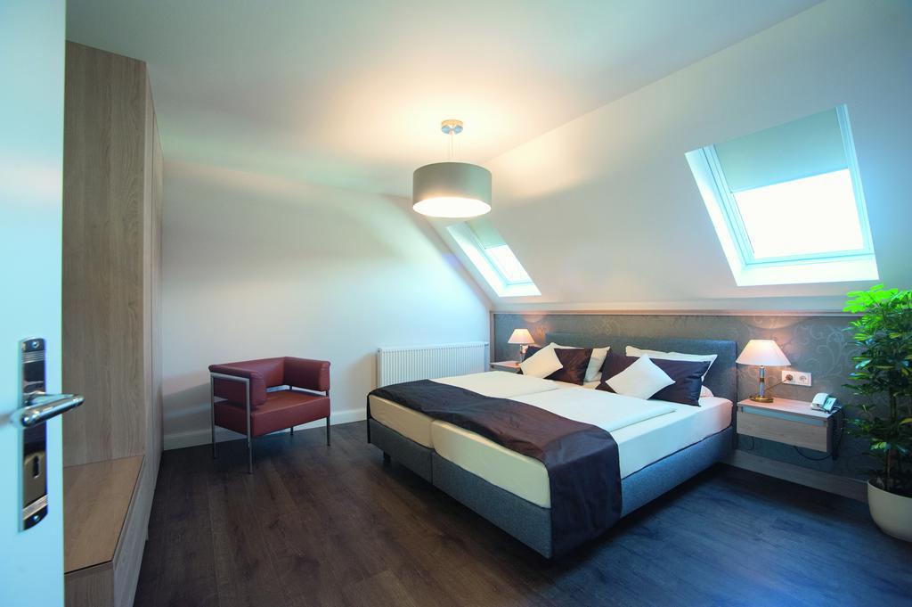 Weinhotel St. Stephanus زلتنغن راختخ المظهر الخارجي الصورة