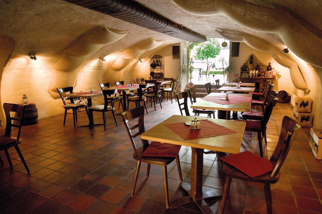 Weinhotel St. Stephanus زلتنغن راختخ المظهر الخارجي الصورة